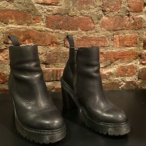 Dr martens Chelsea boots